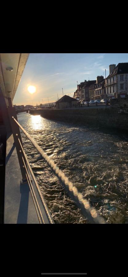 Nuit Sur Le Pont 3 Apartment Landerneau Bagian luar foto