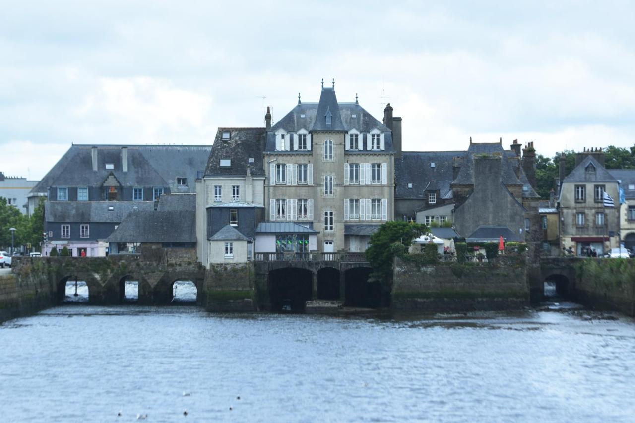 Nuit Sur Le Pont 3 Apartment Landerneau Bagian luar foto
