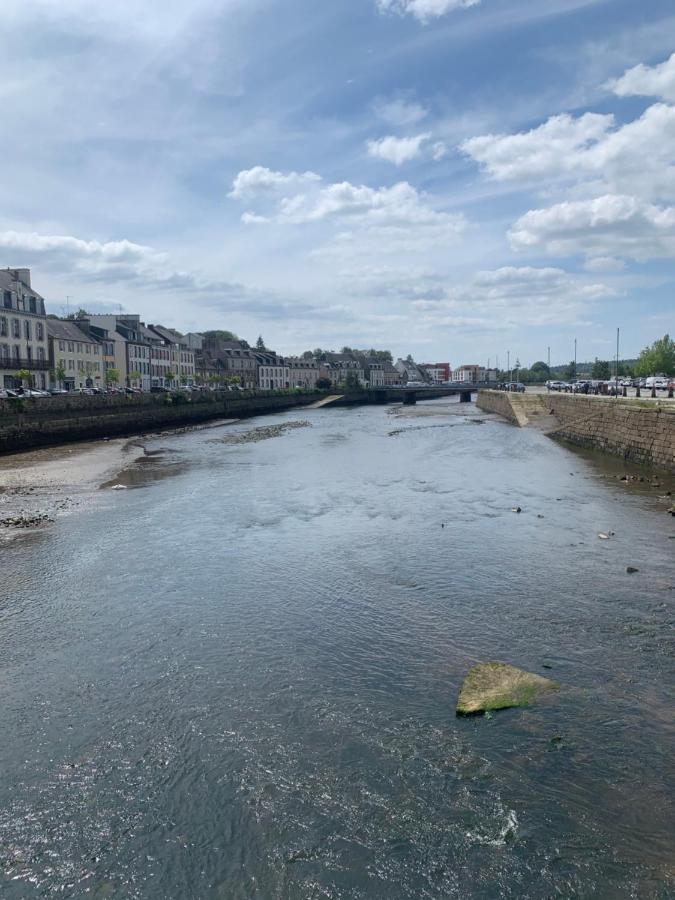 Nuit Sur Le Pont 3 Apartment Landerneau Bagian luar foto